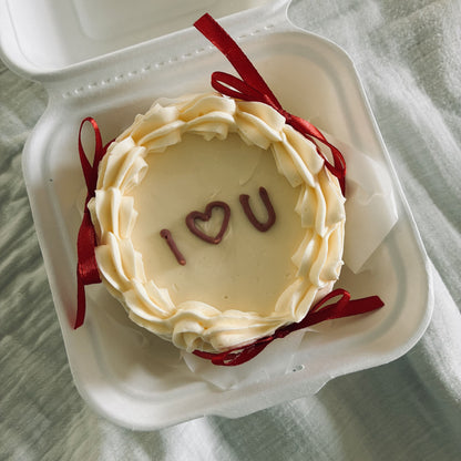 Bento Cake Saint-Valentin 2026 – Pâtisserie artisanale | Augustine Pâtisserie